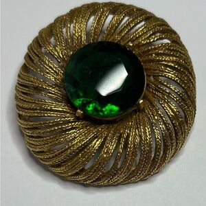 Elegant Gold and Green Brooch